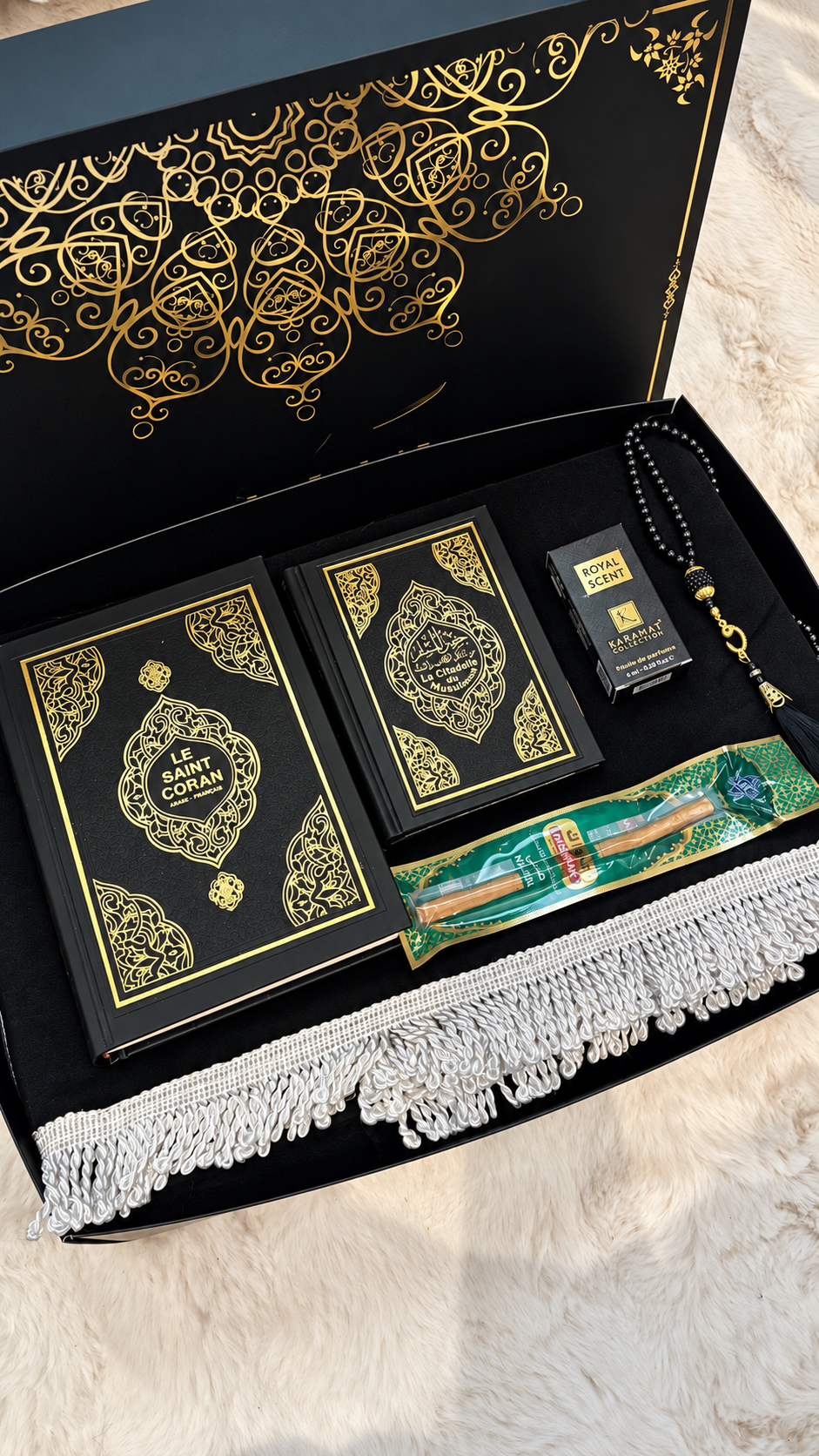 Coffret cadeau islamique Sakina noir : Coran, tasbih et musc