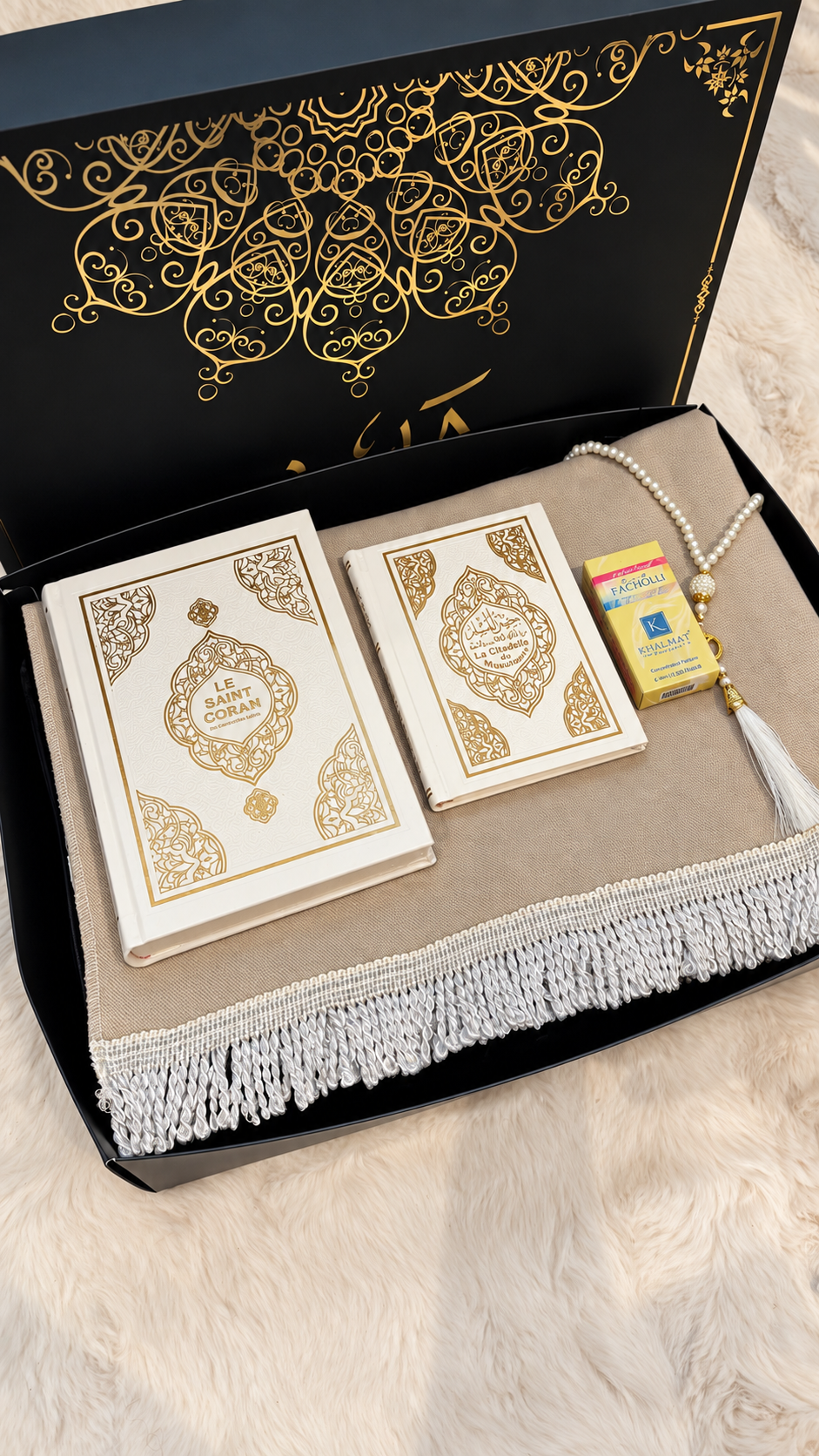 Coffret cadeau islamique Sakina blanc : Coran, tasbih et musc