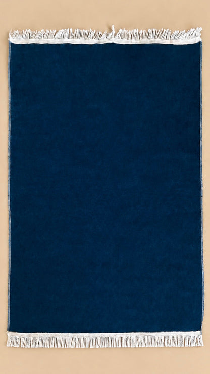 Tapis de prière fin bleu marine de l'ensemble prière